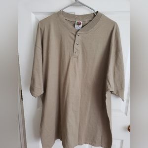 Men's short sleeve button top